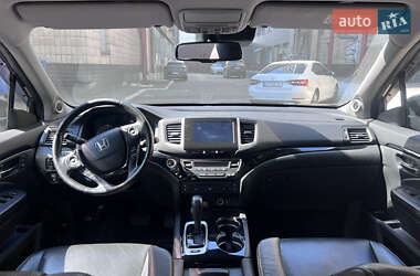 Позашляховик / Кросовер Honda Pilot 2017 в 