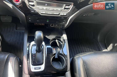 Позашляховик / Кросовер Honda Pilot 2017 в 