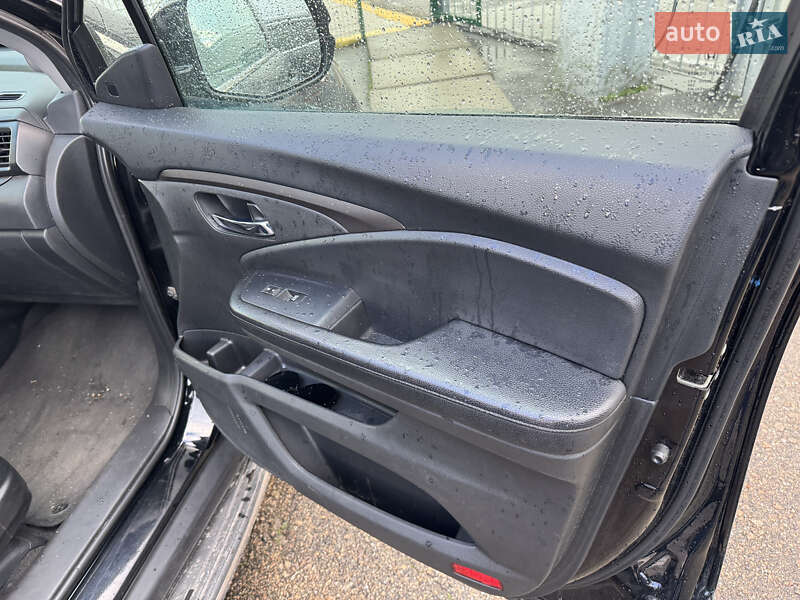 Позашляховик / Кросовер Honda Pilot 2019 в Києві фото 38 Позашляховик / Кросовер Honda Pilot 2019 в Києві
