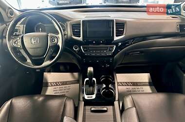 Позашляховик / Кросовер Honda Pilot 2018 в 