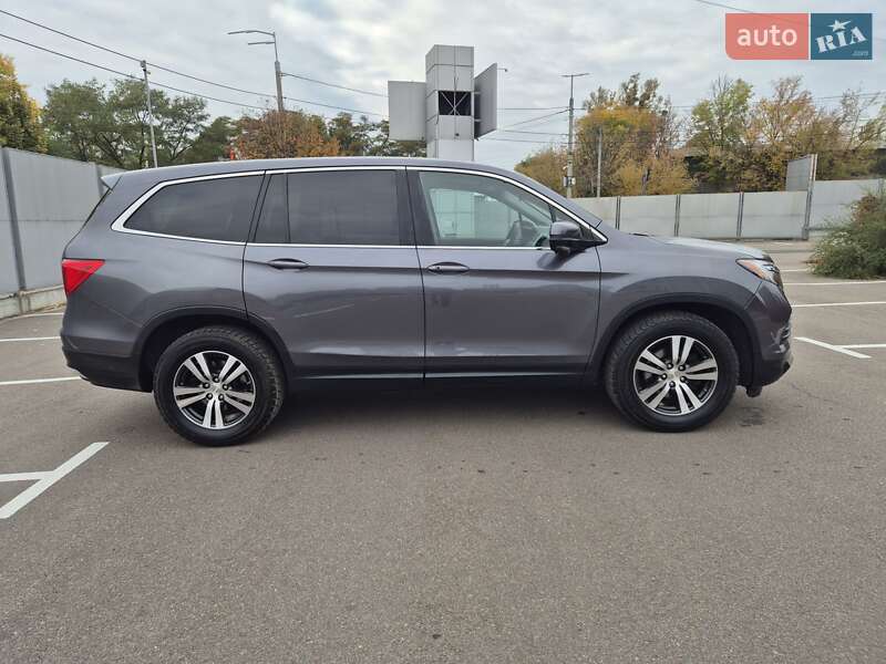 Внедорожник / Кроссовер Honda Pilot 2018 в Киеве