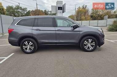 Позашляховик / Кросовер Honda Pilot 2018 в  фото 3 Позашляховик / Кросовер Honda Pilot 2018 в