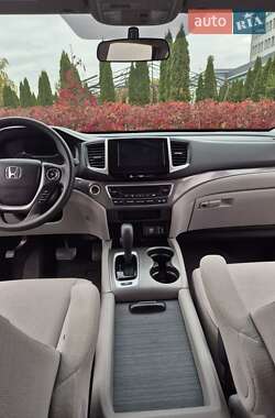Позашляховик / Кросовер Honda Pilot 2018 в  фото 28 Позашляховик / Кросовер Honda Pilot 2018 в