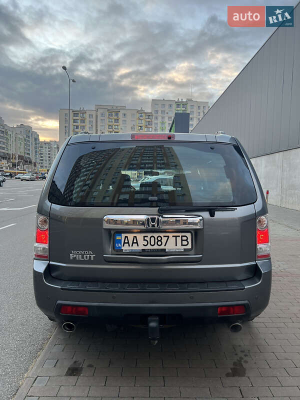 Внедорожник / Кроссовер Honda Pilot 2008 в Вишневом фото 6 Внедорожник / Кроссовер Honda Pilot 2008 в Вишневом