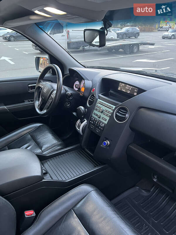 Внедорожник / Кроссовер Honda Pilot 2008 в Вишневом фото 19 Внедорожник / Кроссовер Honda Pilot 2008 в Вишневом