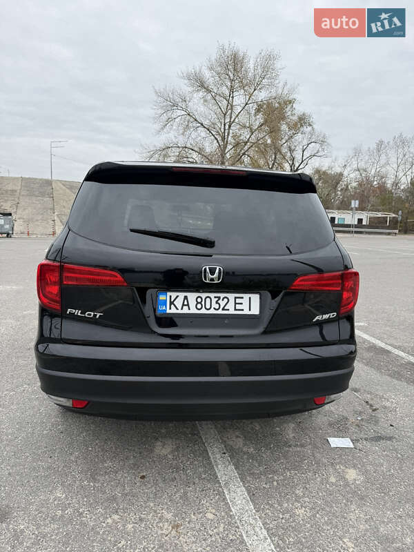 Позашляховик / Кросовер Honda Pilot 2017 в Києві