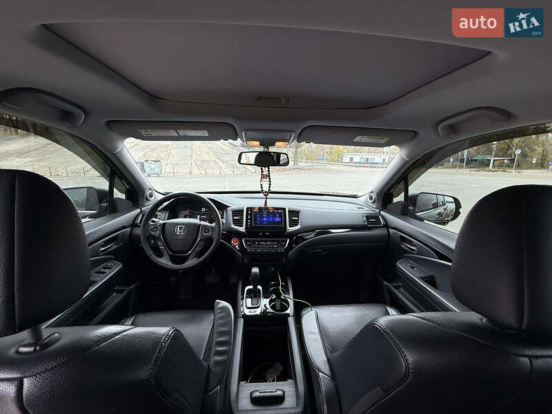 Позашляховик / Кросовер Honda Pilot 2017 в Києві