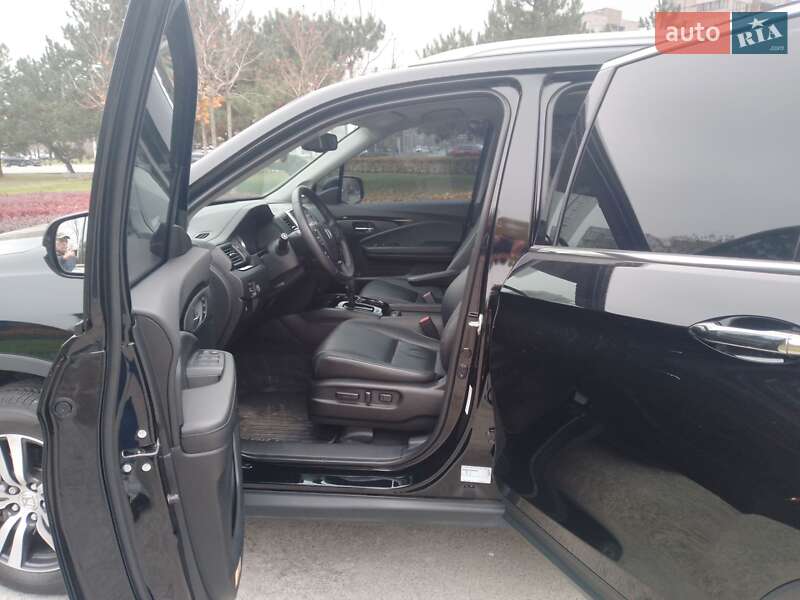 Позашляховик / Кросовер Honda Pilot 2018 в Дніпрі