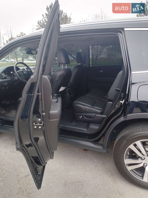 Позашляховик / Кросовер Honda Pilot 2018 в Дніпрі