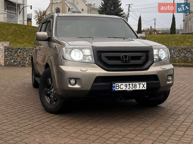 Позашляховик / Кросовер Honda Pilot 2008 в Львові