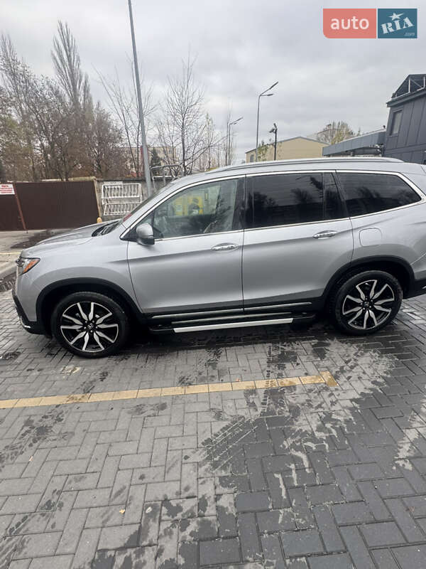 Позашляховик / Кросовер Honda Pilot 2019 в Вишгороді