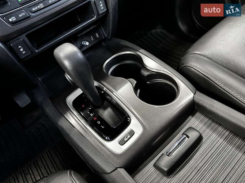 Внедорожник / Кроссовер Honda Pilot 2017 в Киеве фото 34 Внедорожник / Кроссовер Honda Pilot 2017 в Киеве