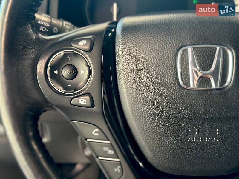 Позашляховик / Кросовер Honda Pilot 2018 в Львові