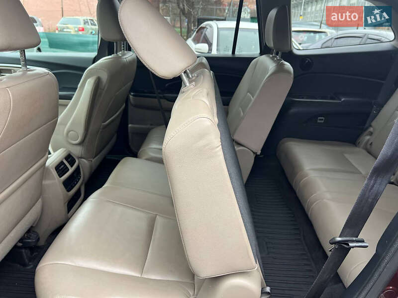 Внедорожник / Кроссовер Honda Pilot 2016 в Полтаве