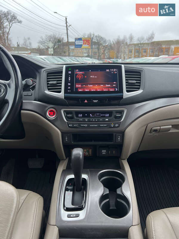 Внедорожник / Кроссовер Honda Pilot 2016 в Полтаве