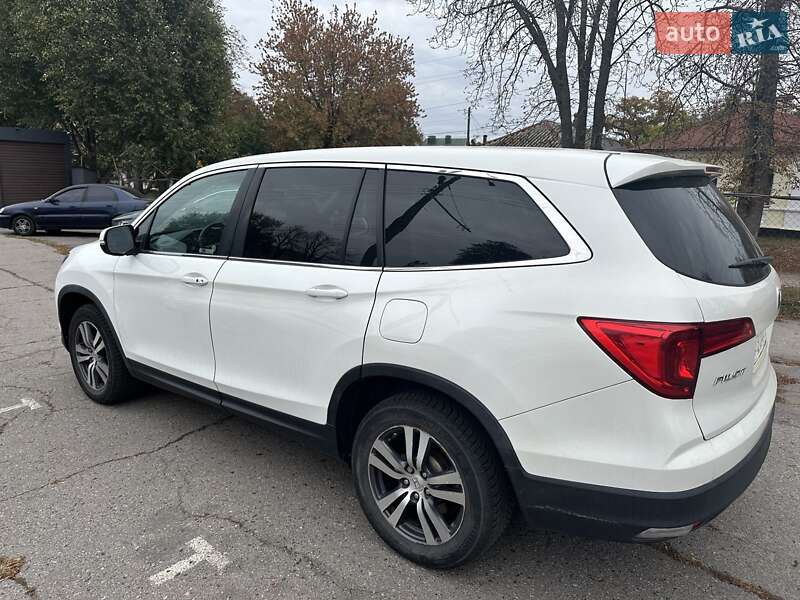 Внедорожник / Кроссовер Honda Pilot 2018 в Полтаве