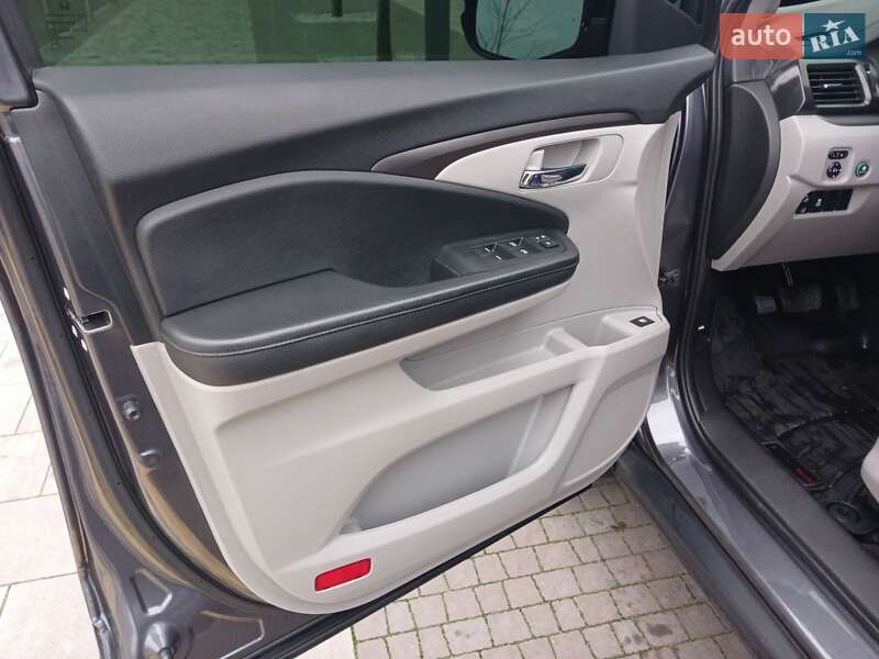 Внедорожник / Кроссовер Honda Pilot 2019 в Киеве