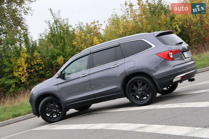 Внедорожник / Кроссовер Honda Pilot 2018 в Хмельницком