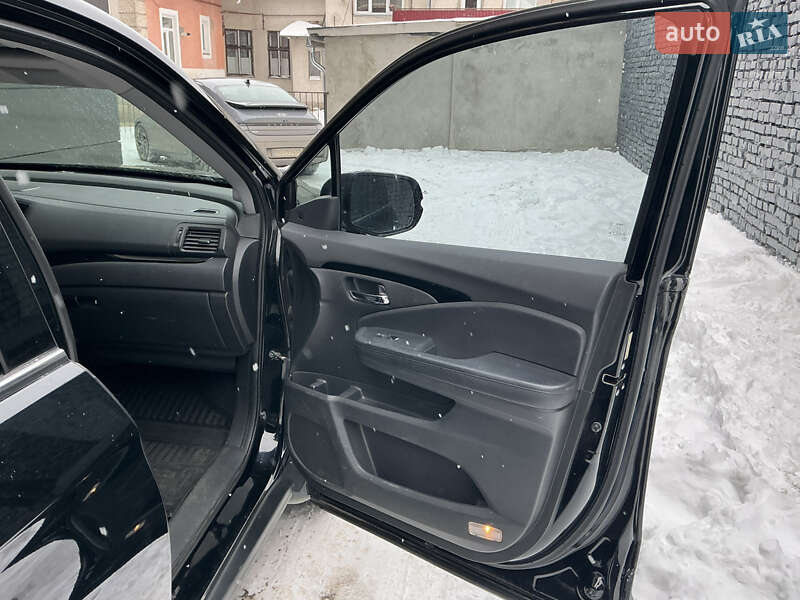 Внедорожник / Кроссовер Honda Pilot 2016 в Тернополе фото 17 Внедорожник / Кроссовер Honda Pilot 2016 в Тернополе
