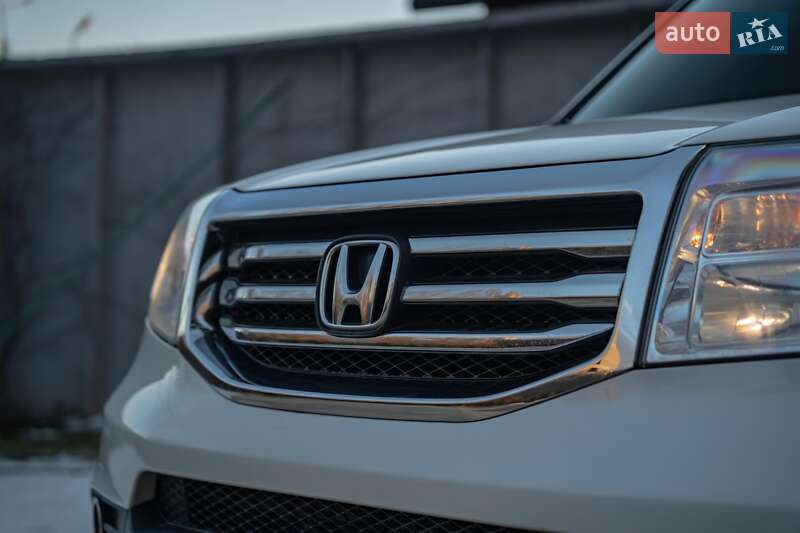 Внедорожник / Кроссовер Honda Pilot 2014 в Черновцах