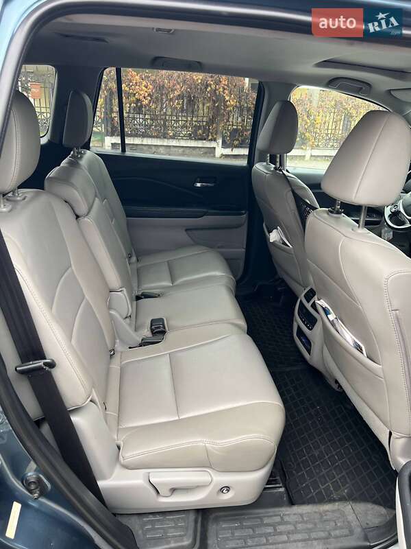 Внедорожник / Кроссовер Honda Pilot 2015 в Киеве