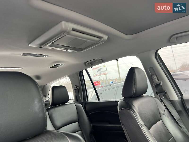 Позашляховик / Кросовер Honda Pilot 2017 в Полтаві фото 22 Позашляховик / Кросовер Honda Pilot 2017 в Полтаві