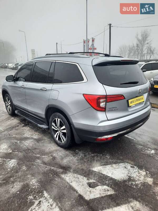 Позашляховик / Кросовер Honda Pilot 2017 в Полтаві фото 6 Позашляховик / Кросовер Honda Pilot 2017 в Полтаві