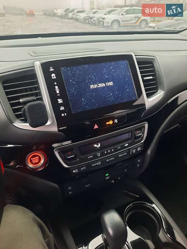 Позашляховик / Кросовер Honda Pilot 2017 в Полтаві фото 14 Позашляховик / Кросовер Honda Pilot 2017 в Полтаві