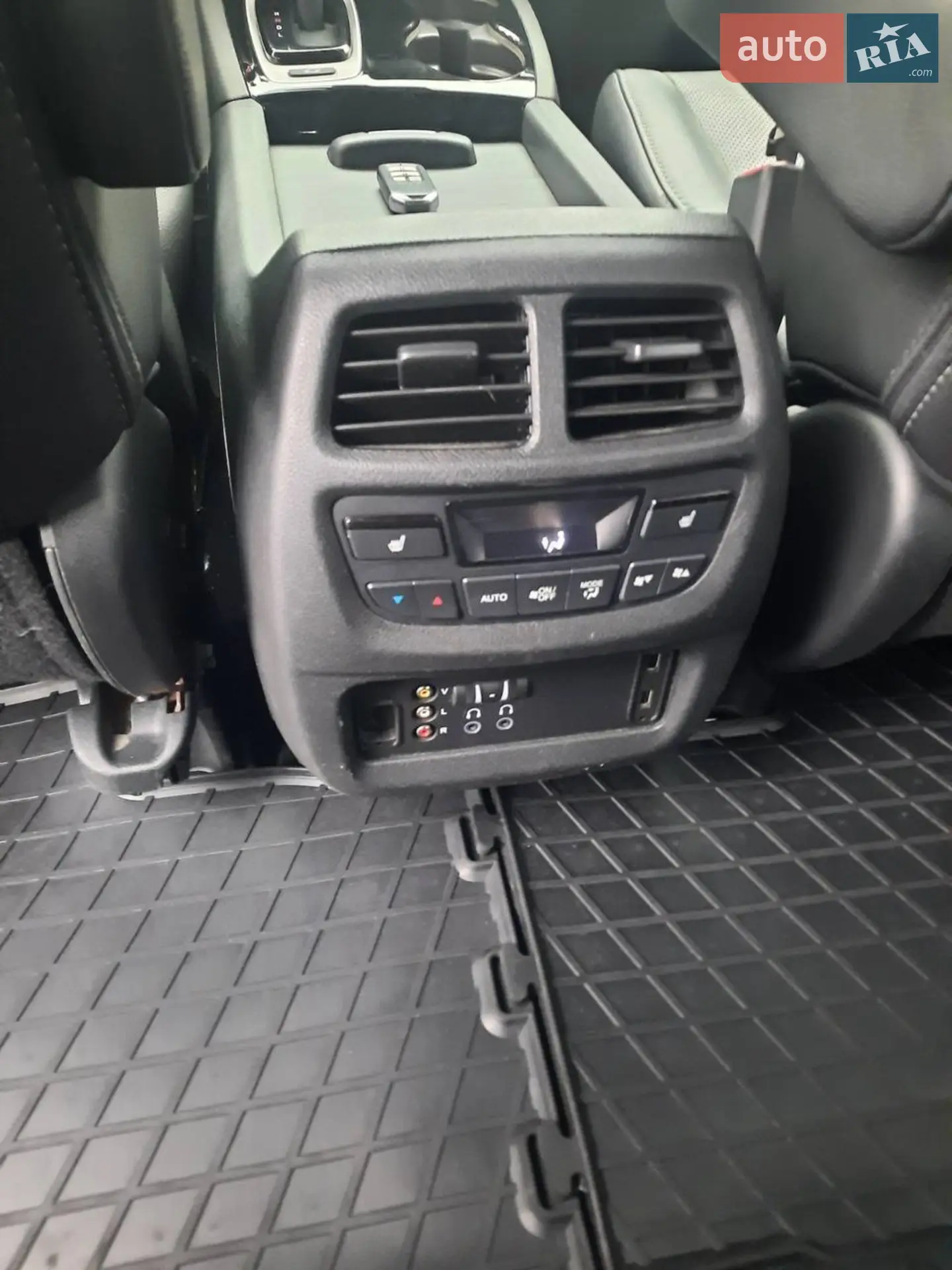 2017 Honda Pilot - мініатюра 11