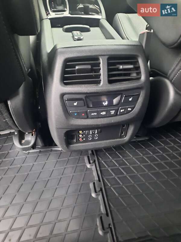 Позашляховик / Кросовер Honda Pilot 2017 в Полтаві фото 21 Позашляховик / Кросовер Honda Pilot 2017 в Полтаві