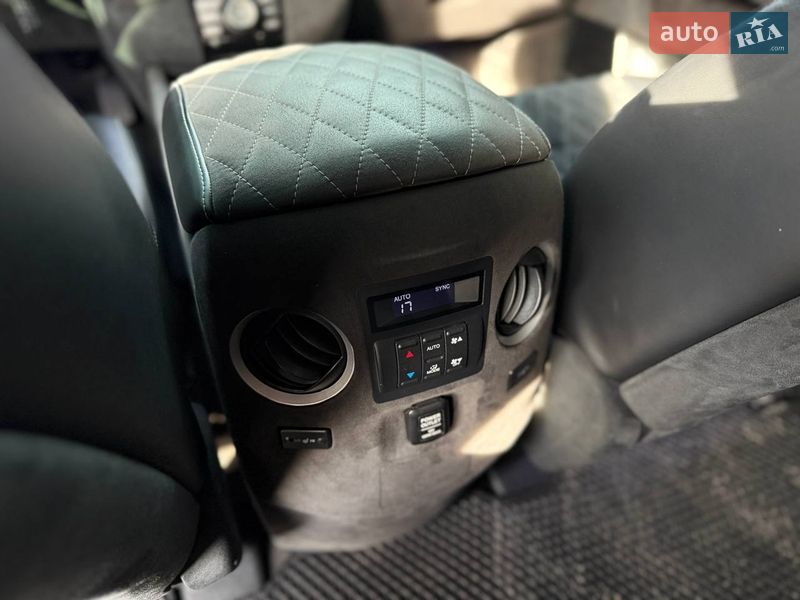 Внедорожник / Кроссовер Honda Pilot 2009 в Запорожье