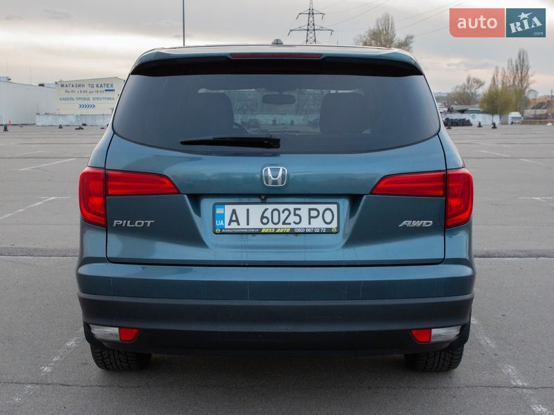 Внедорожник / Кроссовер Honda Pilot 2015 в Киеве