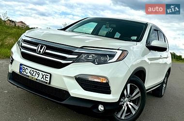 Позашляховик / Кросовер Honda Pilot 2017 в Трускавці