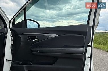 Позашляховик / Кросовер Honda Pilot 2017 в Трускавці