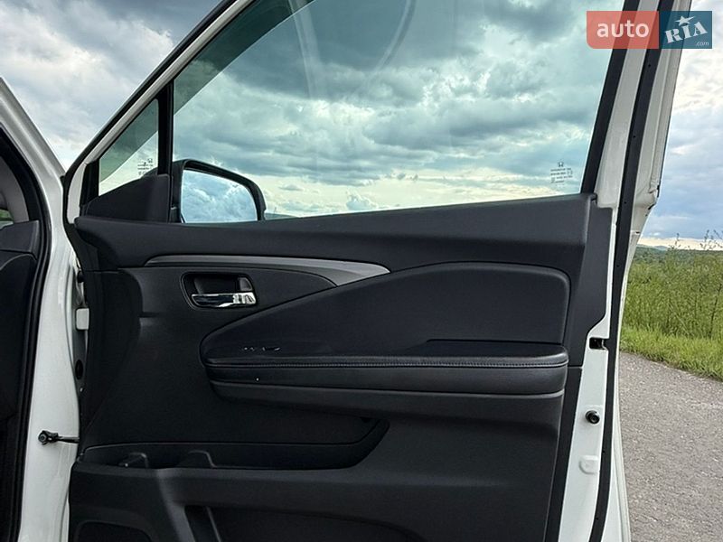 Позашляховик / Кросовер Honda Pilot 2017 в Трускавці