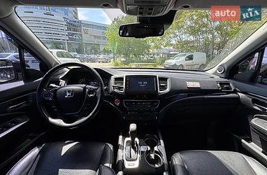 Внедорожник / Кроссовер Honda Pilot 2017 в Днепре