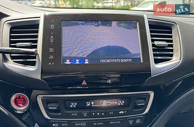 Внедорожник / Кроссовер Honda Pilot 2017 в Днепре