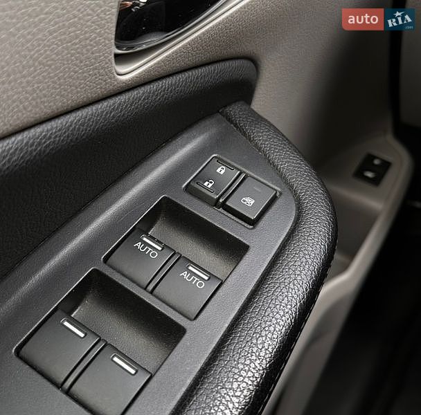 Позашляховик / Кросовер Honda Pilot 2016 в Києві фото 13 Позашляховик / Кросовер Honda Pilot 2016 в Києві