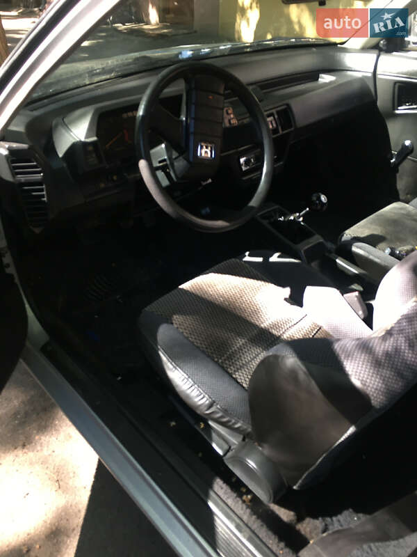 Купе Honda Prelude 1986 в Одесі