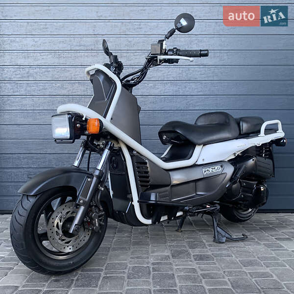 Макси-скутер Honda PS 250 2004 в 