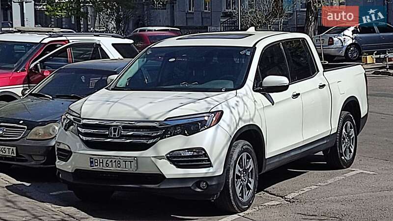 Пикап Honda Ridgeline 2017 в Черноморске