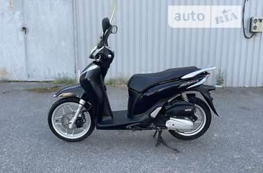 Макси-скутер Honda SH 125 2015 в Днепре