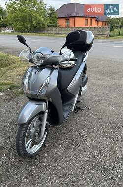 Макси-скутер Honda SH 125 2014 в 