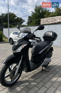 Моторолер Honda SH 125 2011 в Малині