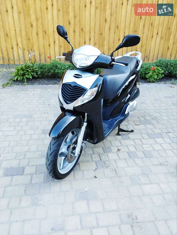 Вантажні моторолери, мотоцикли, скутери, мопеди Honda SH 125 2009 в Глобиному
