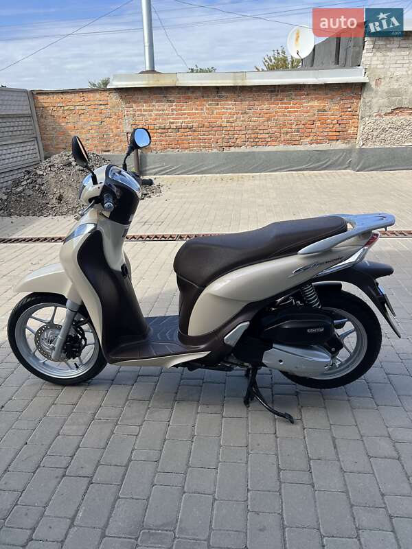 Скутер Honda SH 125 2015 в Білій Церкві