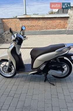 Скутер Honda SH 125 2015 в 