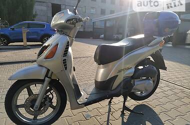 Макси-скутер Honda SH 150 2003 в Львове