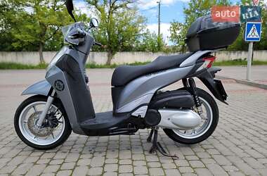 Макси-скутер Honda SH 300i 2013 в 