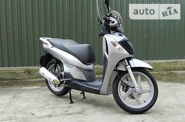 Макси-скутер Honda SH 50 2009 в Ровно